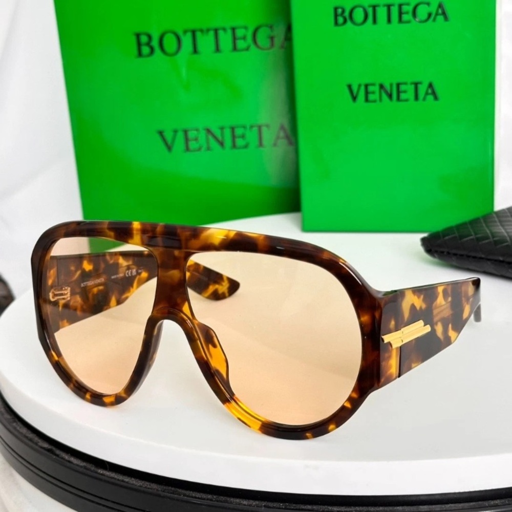 SOLD Bottega Veneta BV1345S Unisex Tortoise Frames with Yellow Lenses BNIB